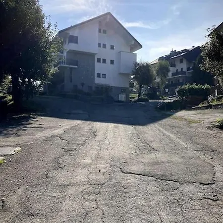 Panoramic Eagle Apartment